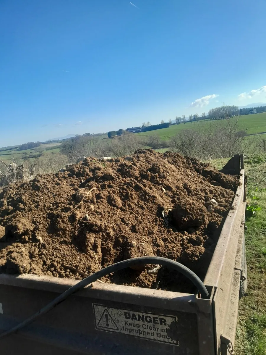 Topsoil for sale - Image 1