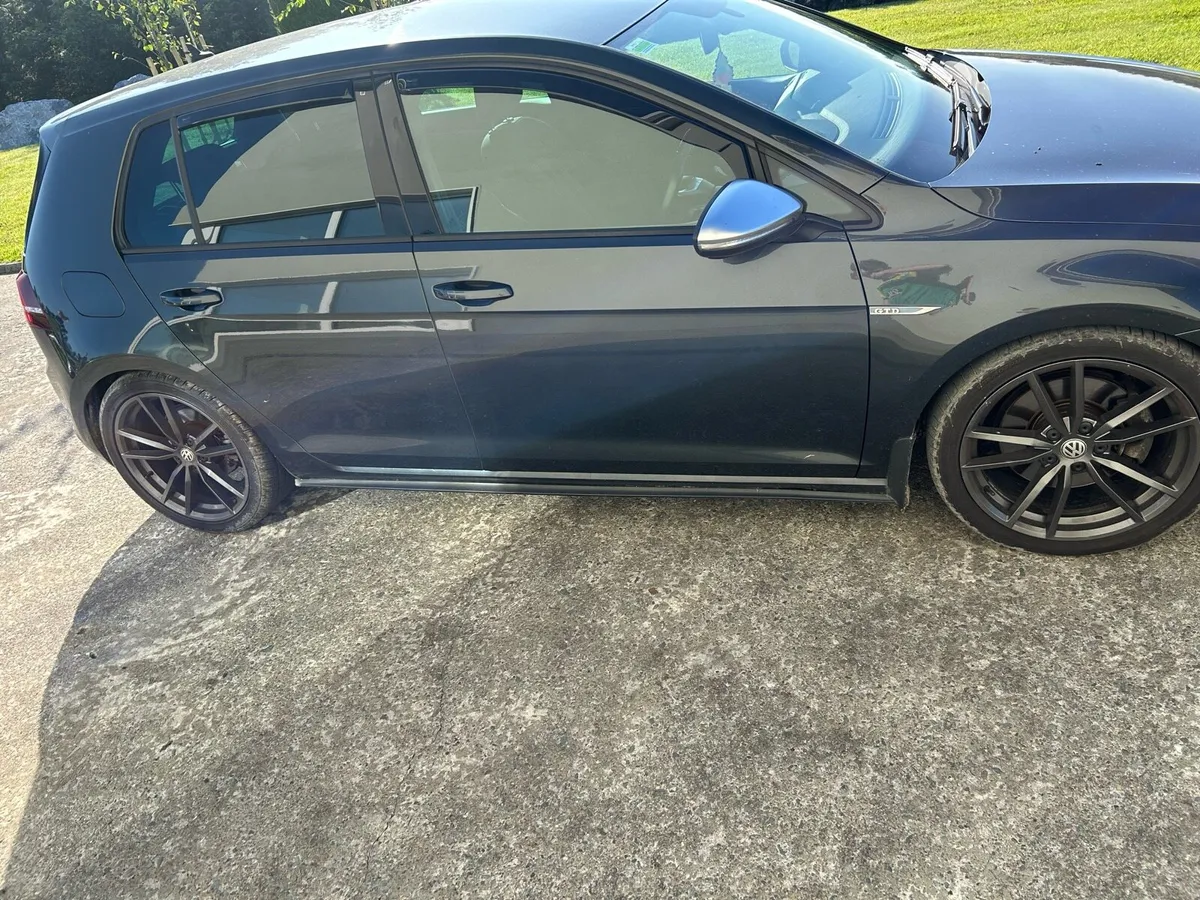 Volkswagen Golf 2015 - Image 2