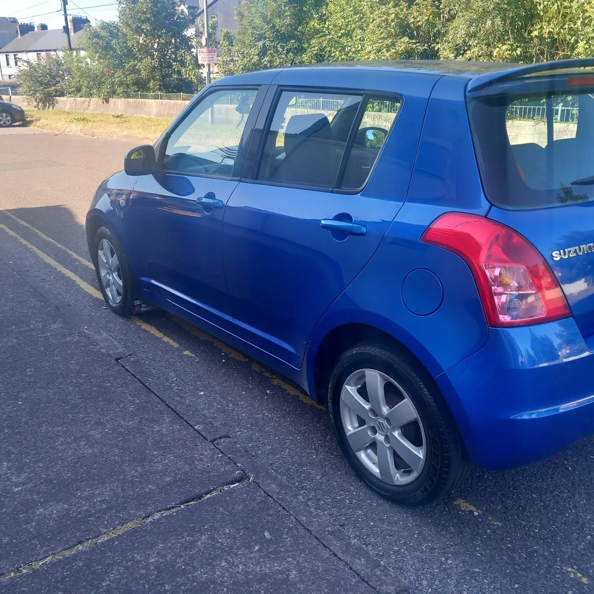Suzuki Swift 2009 - Image 1