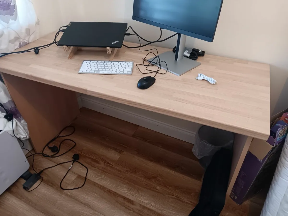 Office table
