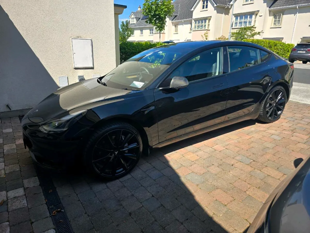 Tesla Model 3 - Image 4