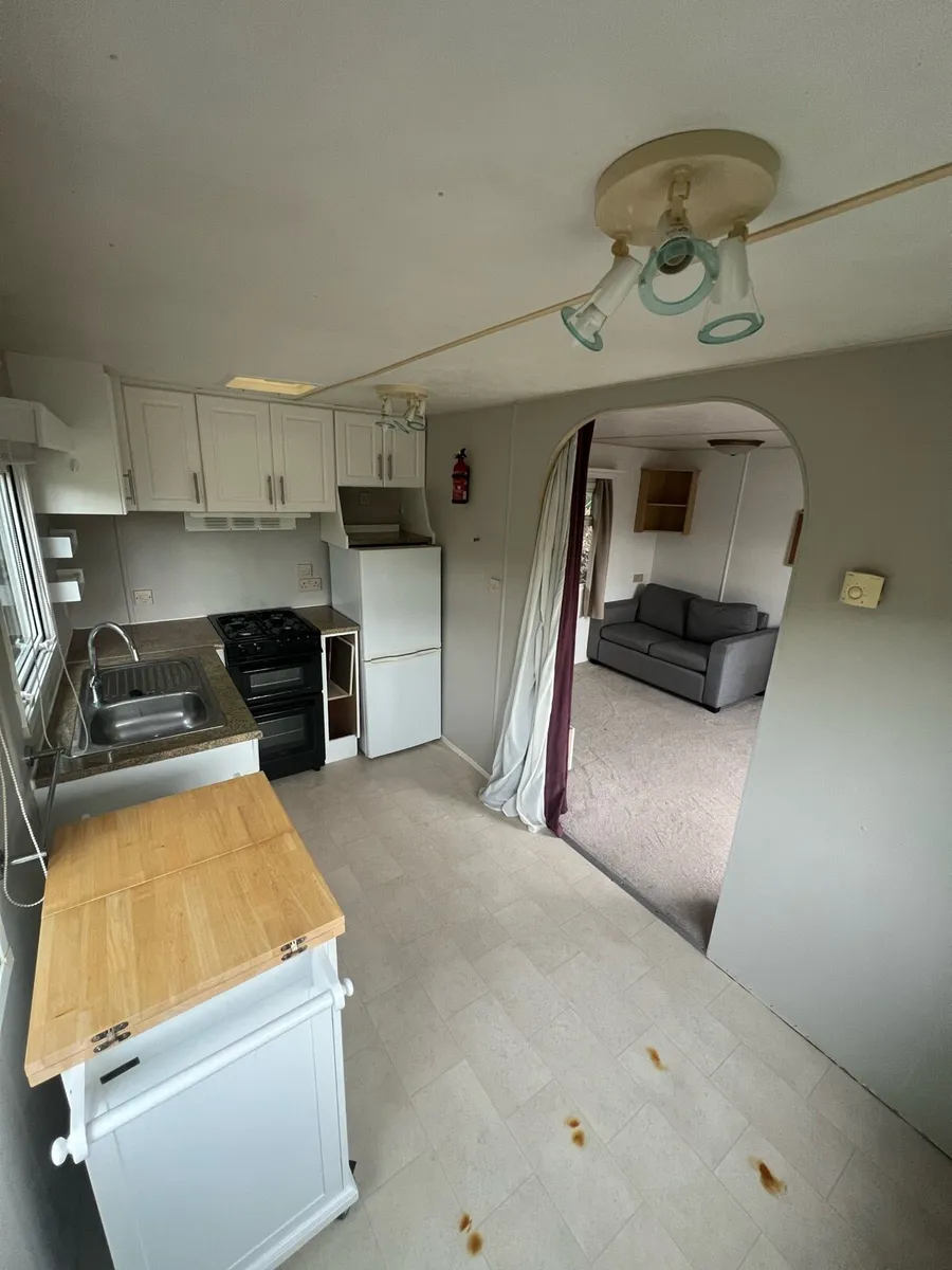 Mobile Home - Image 2