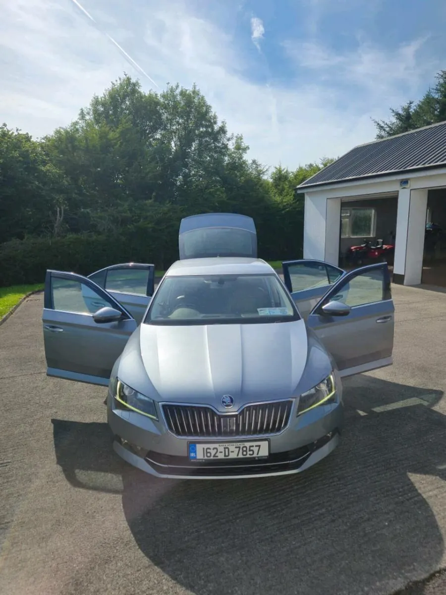 Skoda Superb - Image 2