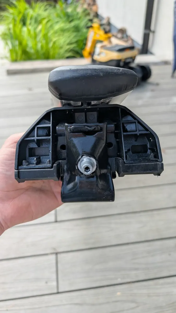 Thule Evo Wingbar roof rack - Image 3