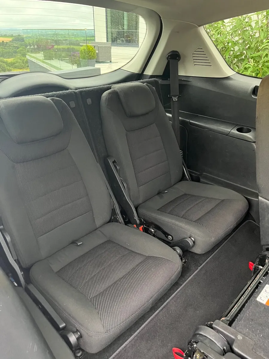 Ford S-Max 2012 - Image 4