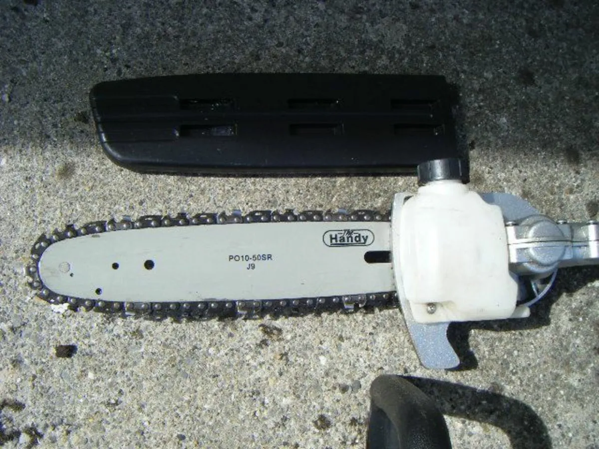 Brush cutter / chainsaw - Image 4