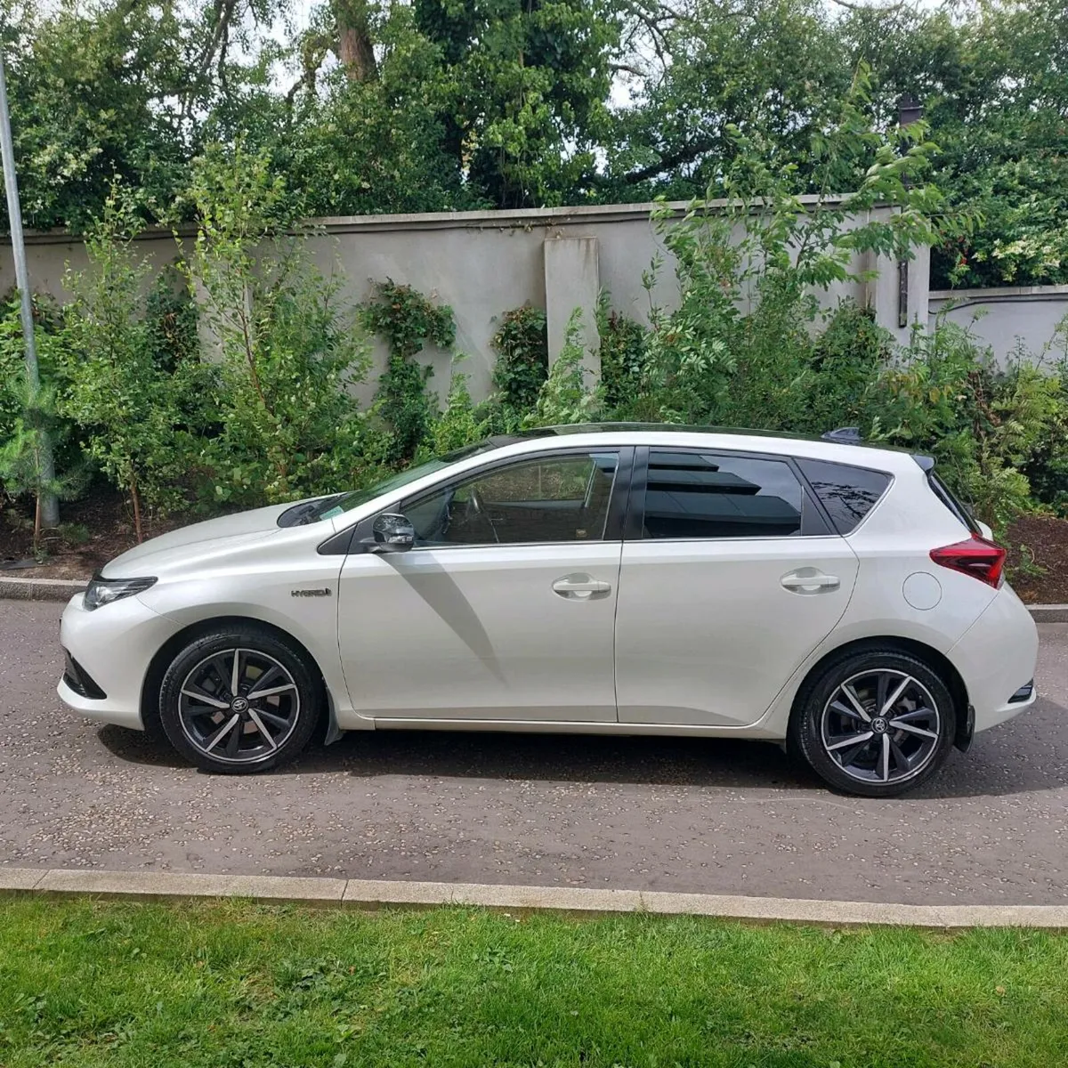 Toyota Auris 2018 - Hybrid Sport - Image 3