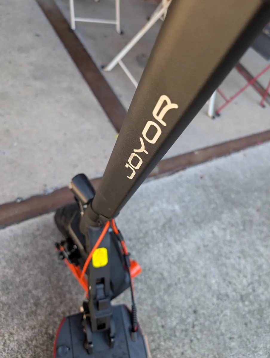 Joyor S5 Electric Scooter - Image 4