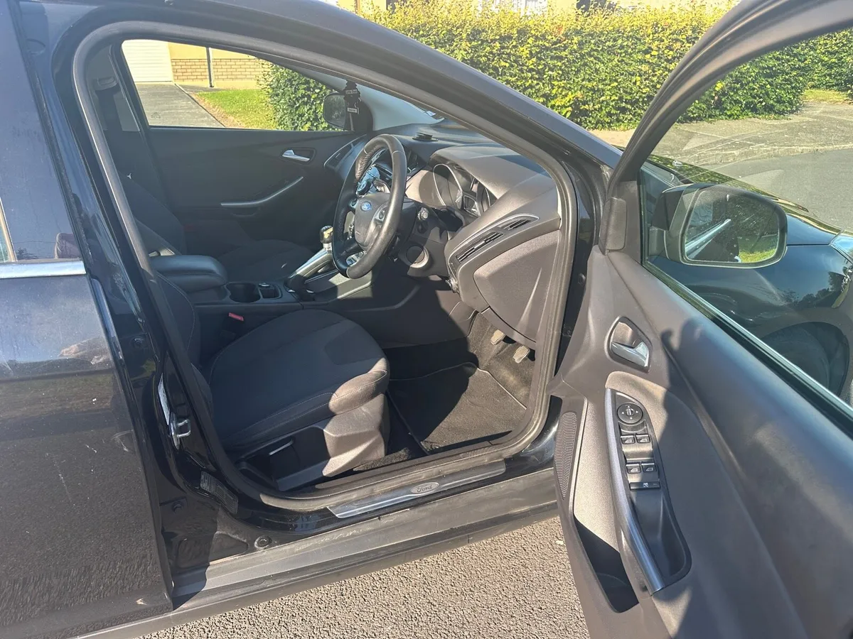 2011 Ford Focus Titanium Model 1.6 Diesel - Image 4