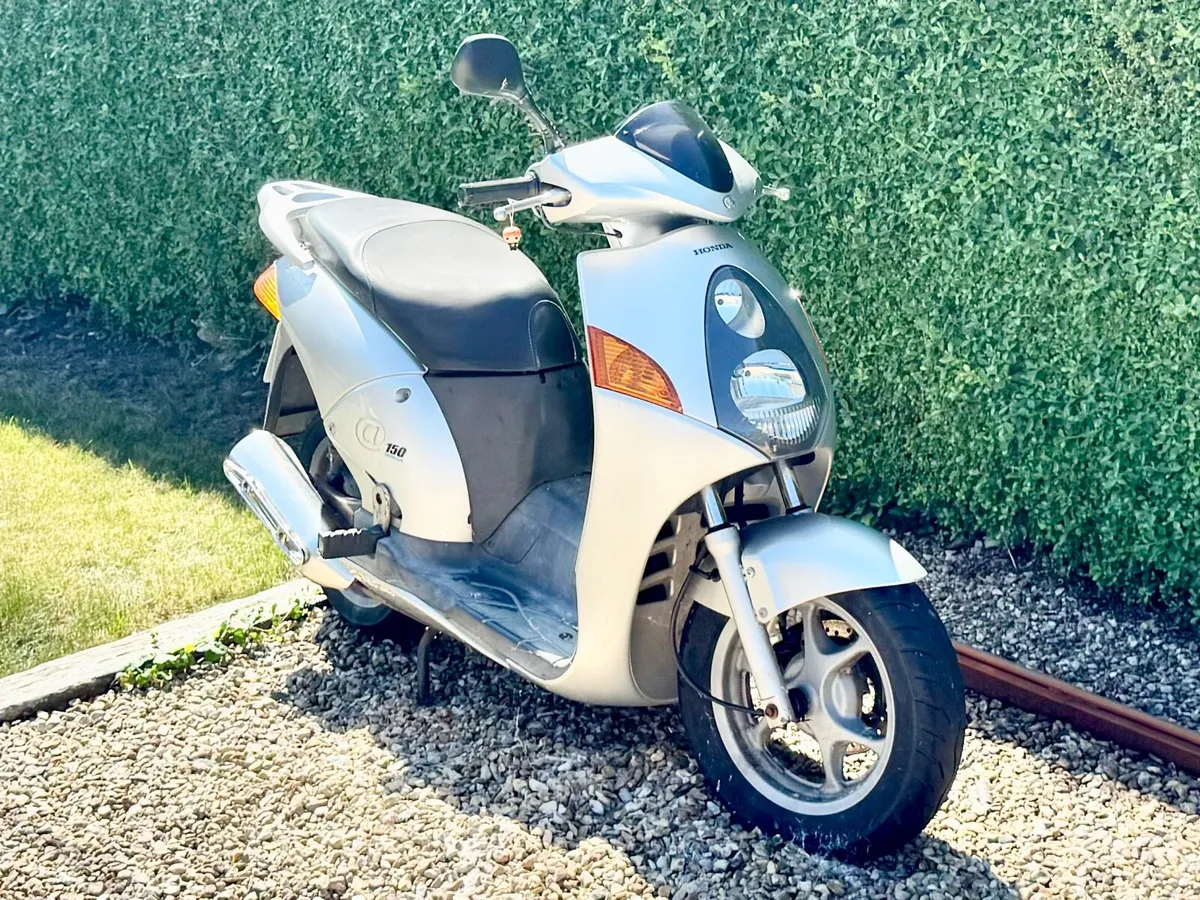 Honda Cycle 150cc moped 1 Owner!! 17K Msl !! - Image 1