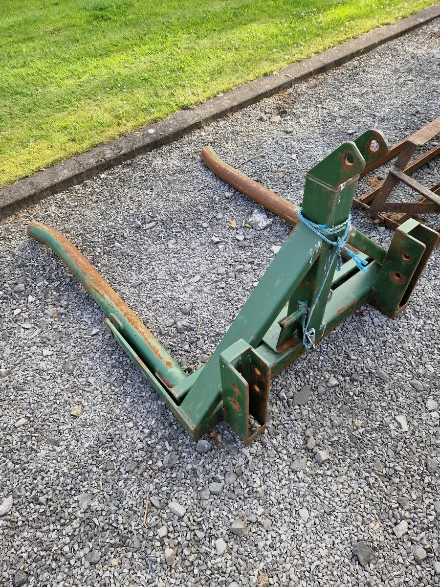 Bale lifter - Image 3