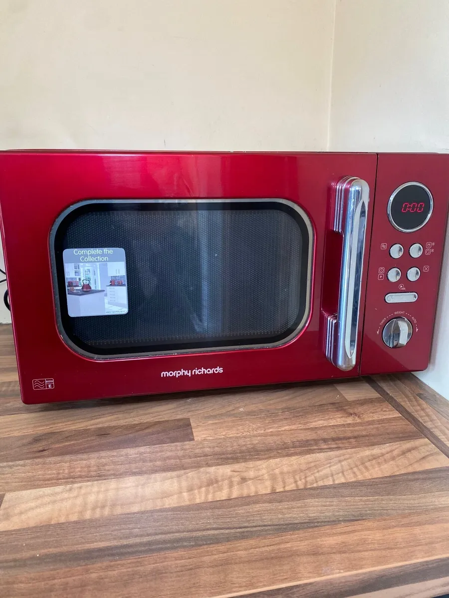 Toaster & Microwave - Image 2