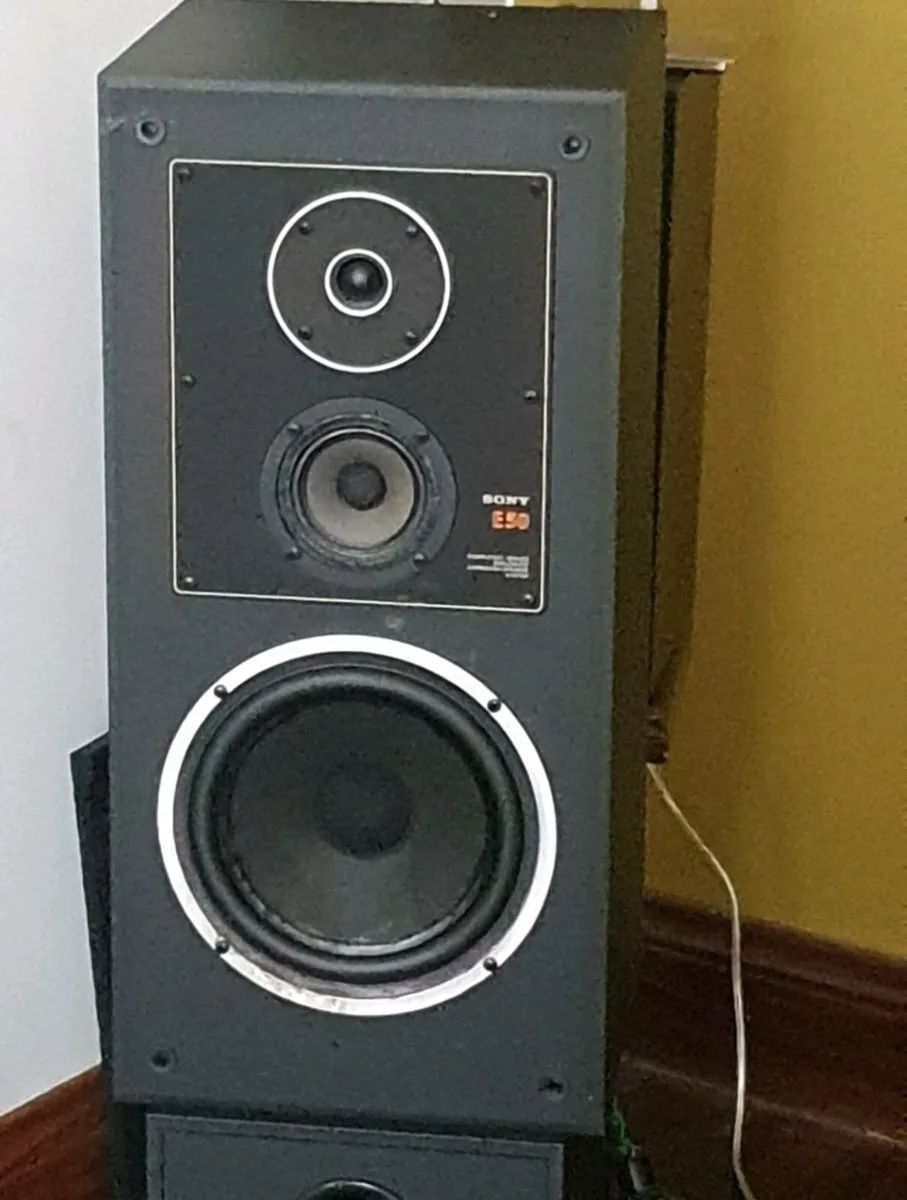 Sony SS-E50 speakers - Image 1