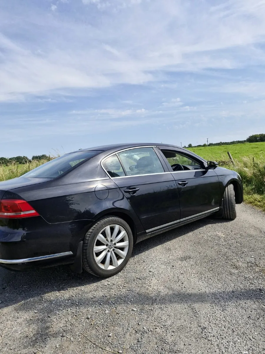 Volkswagen Passat 2013 - Image 3