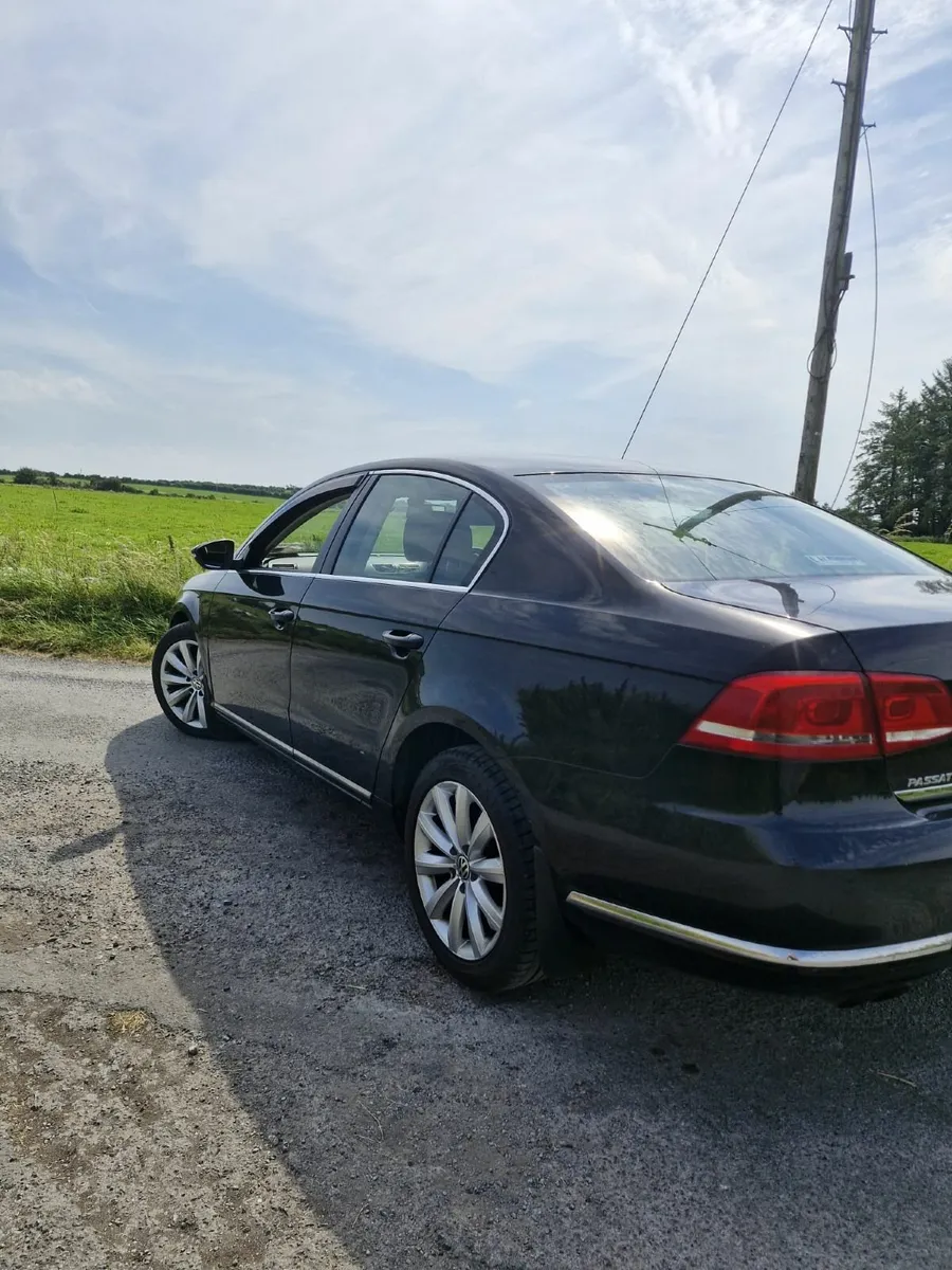 Volkswagen Passat 2013 - Image 4