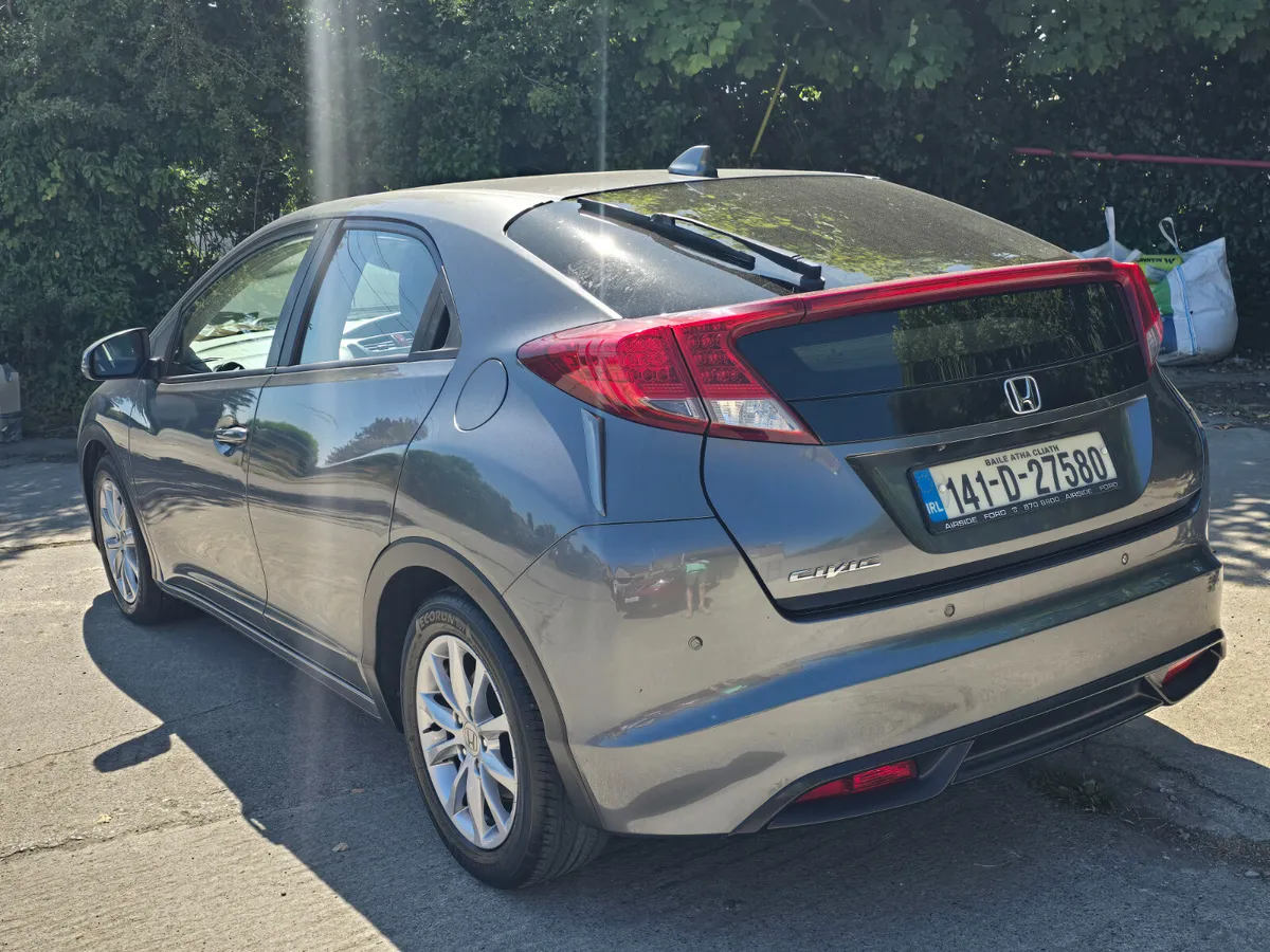 Honda Civic 2014 1.3 sport €5990 no offers - Image 2