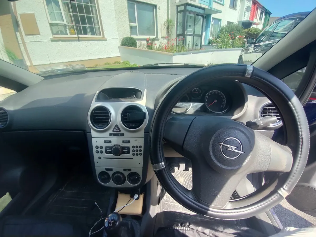 Opel Corsa 1.3 CDTI 2010 - Image 3
