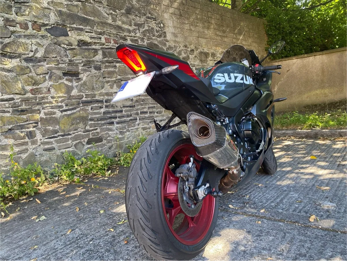 2017 Suzuki GSX-R 1000 - Image 2