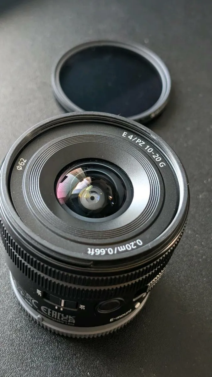 Sony E PZ 10-20mm f/4 G Lens + 2 filters - Image 2
