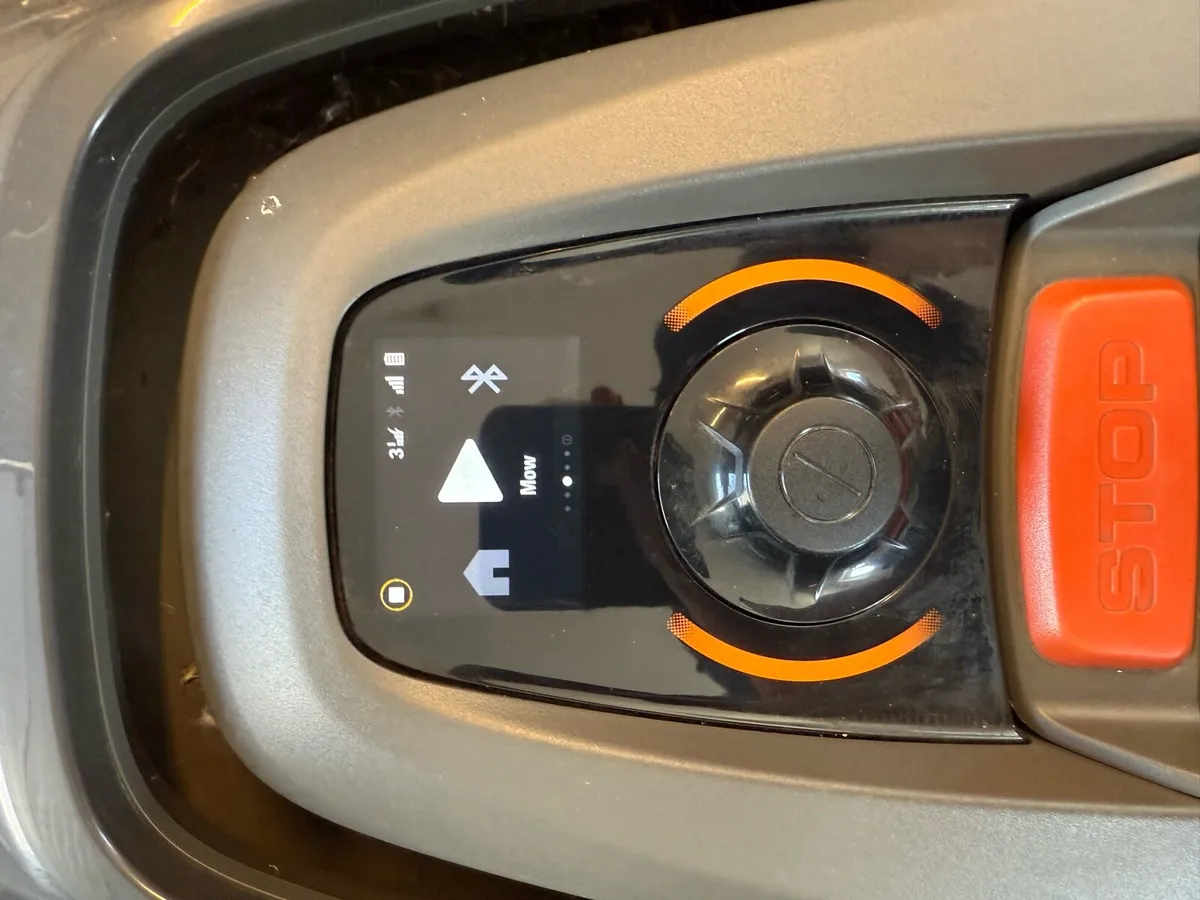 Husqvarna Automower® 435X AWD - Image 2