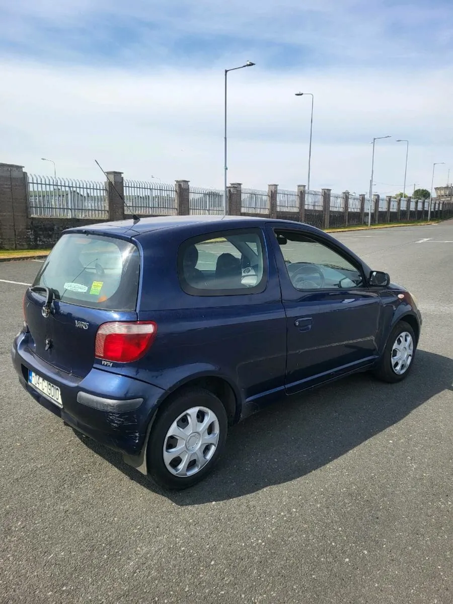 2004 TOYOTA YARIS. 1 LITRE PETROL. NCT 09/25 - Image 4