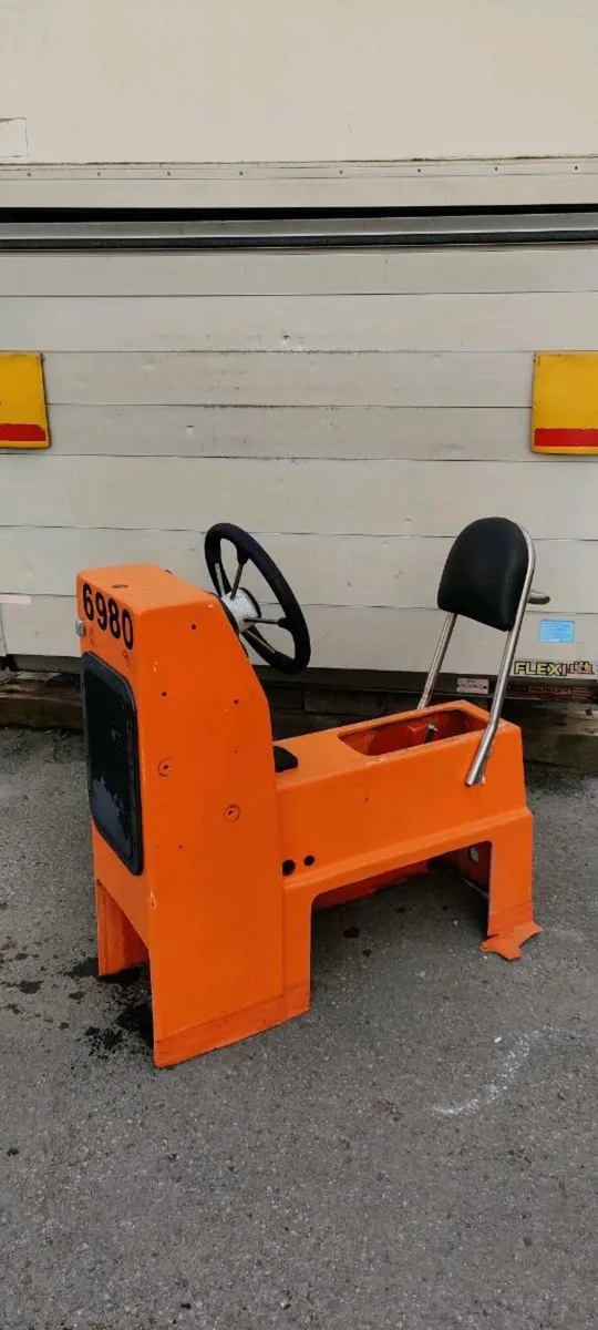 Delta rib console, double seat & A-frame - Image 2