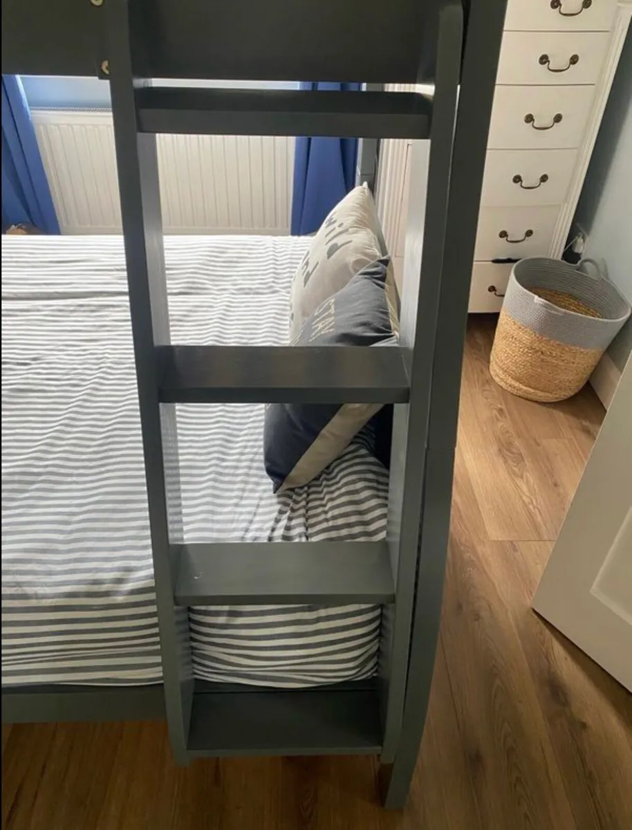 4’6” Bunk bed - single on top double on bottom - Image 3