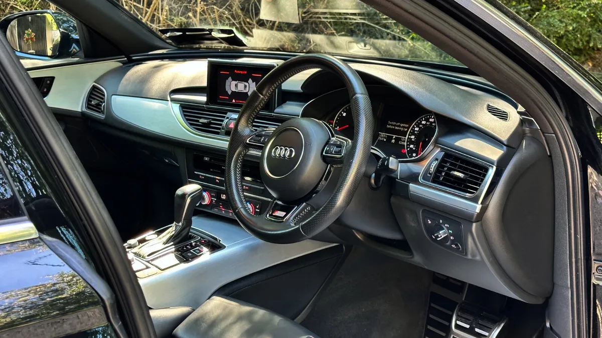 2016 (161) Audi A6 S-Line Ultra 180BHP **LOW MILES - Image 3