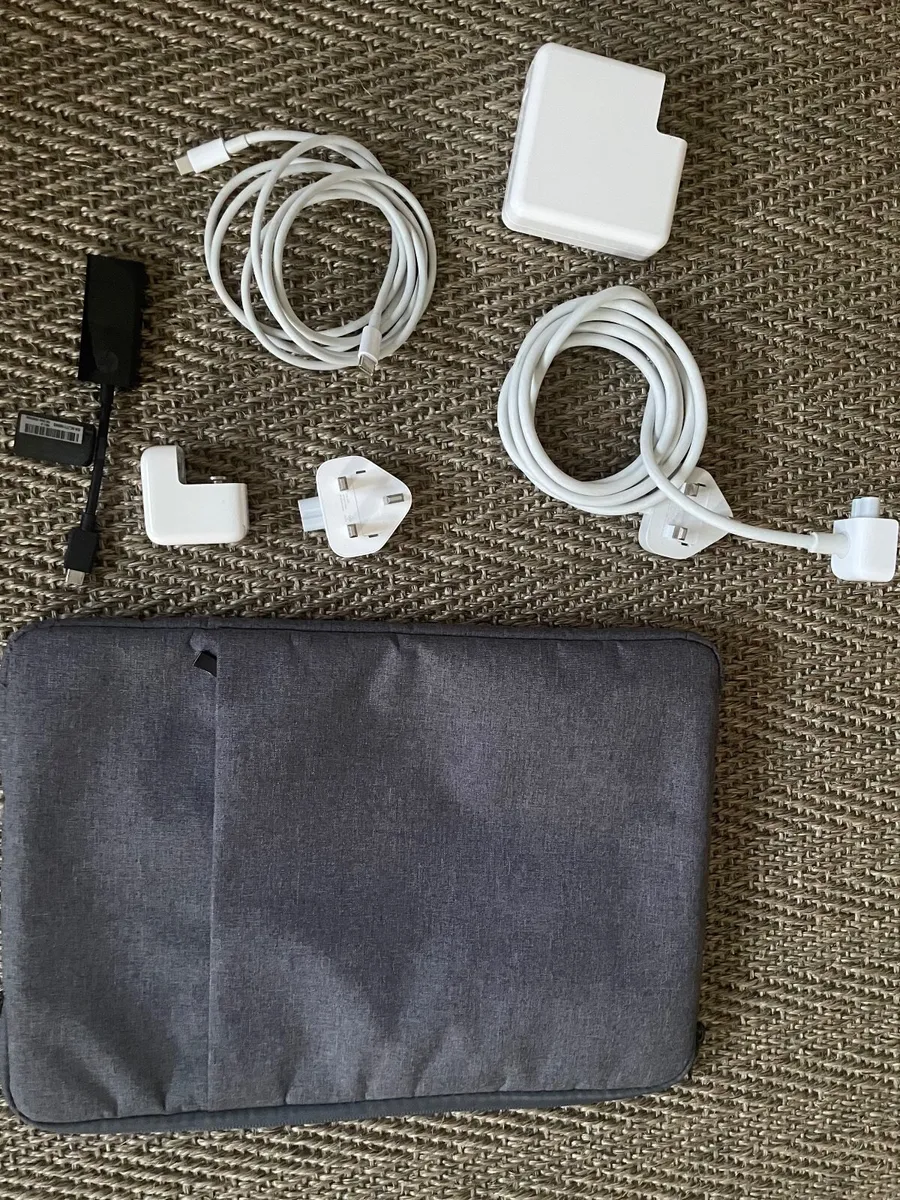 2020 MacBook Pro A2251 - Image 4