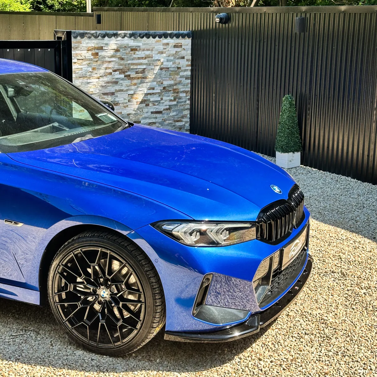 2023 (231) BMW 330e M-SPORT LCI 290BHP **LOW MILEA - Image 2