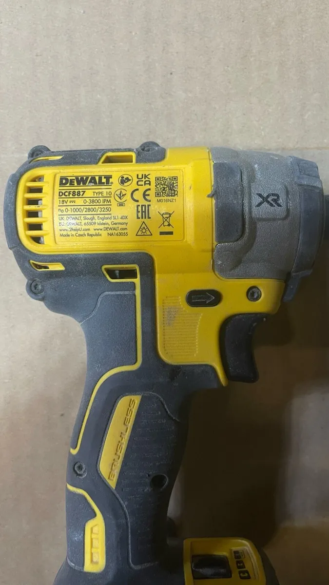 2 x Dewalt impact drivers - Image 2