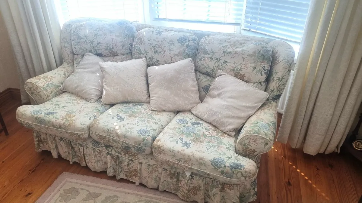 Vintage three seater foral sofa - Image 1