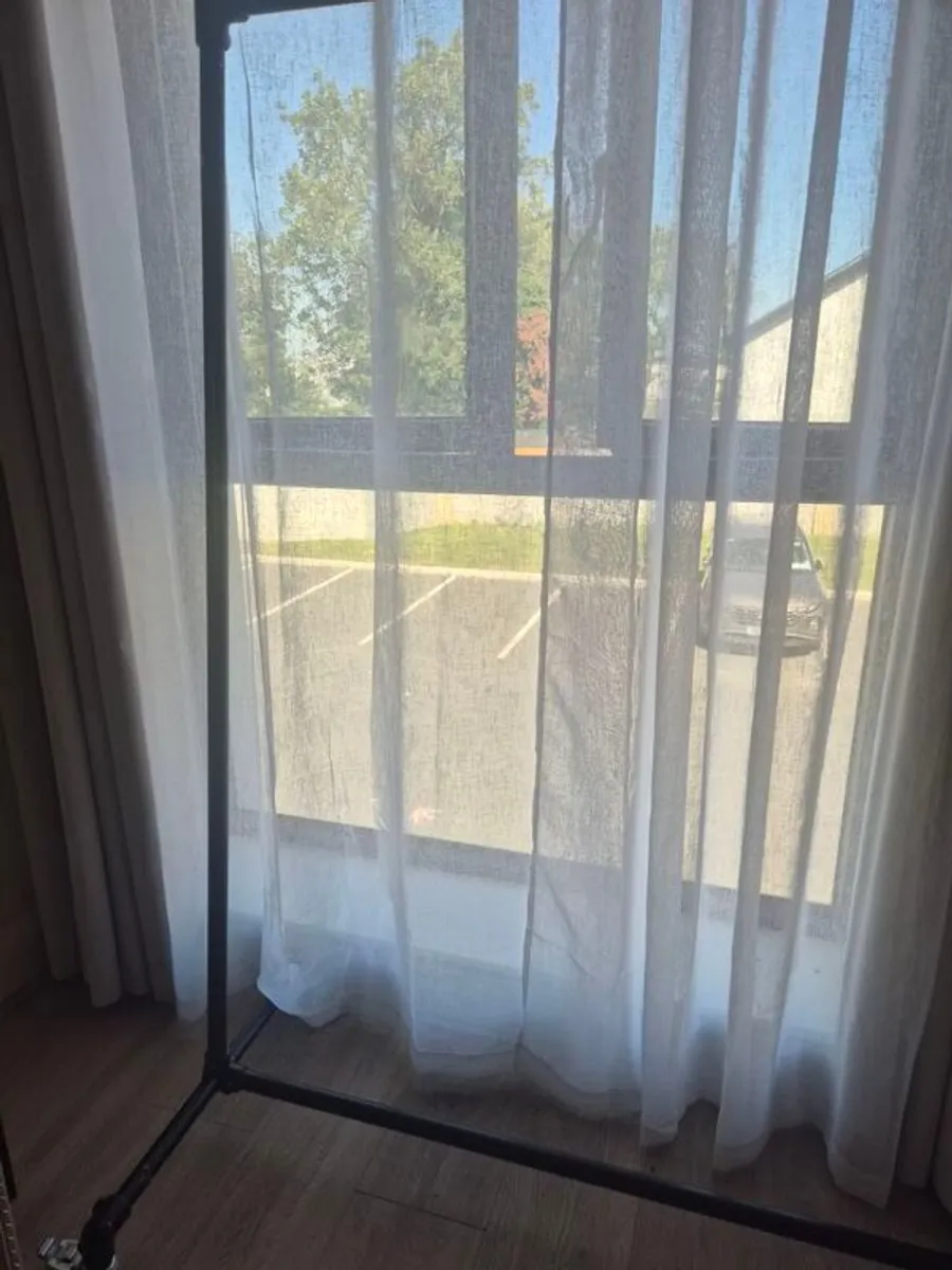 Heavy Duty Steel Clothes Rail - Image 1