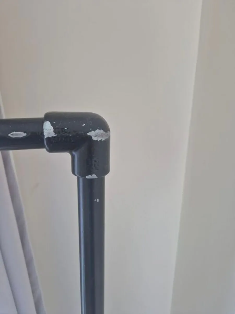Heavy Duty Steel Clothes Rail - Image 4