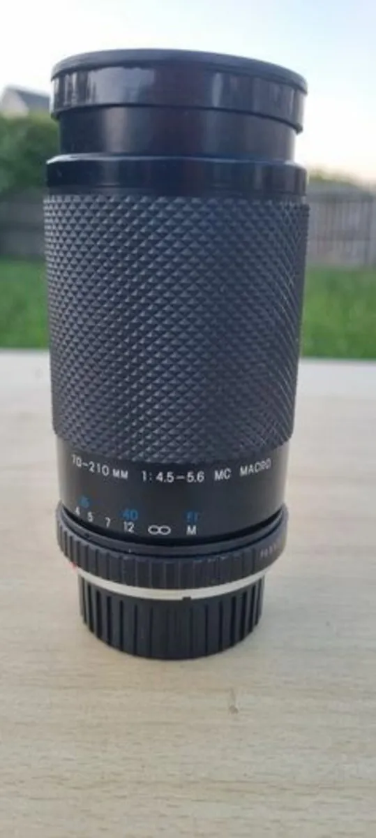 Prakticar lens 1:4.5 70-210mm - Image 1