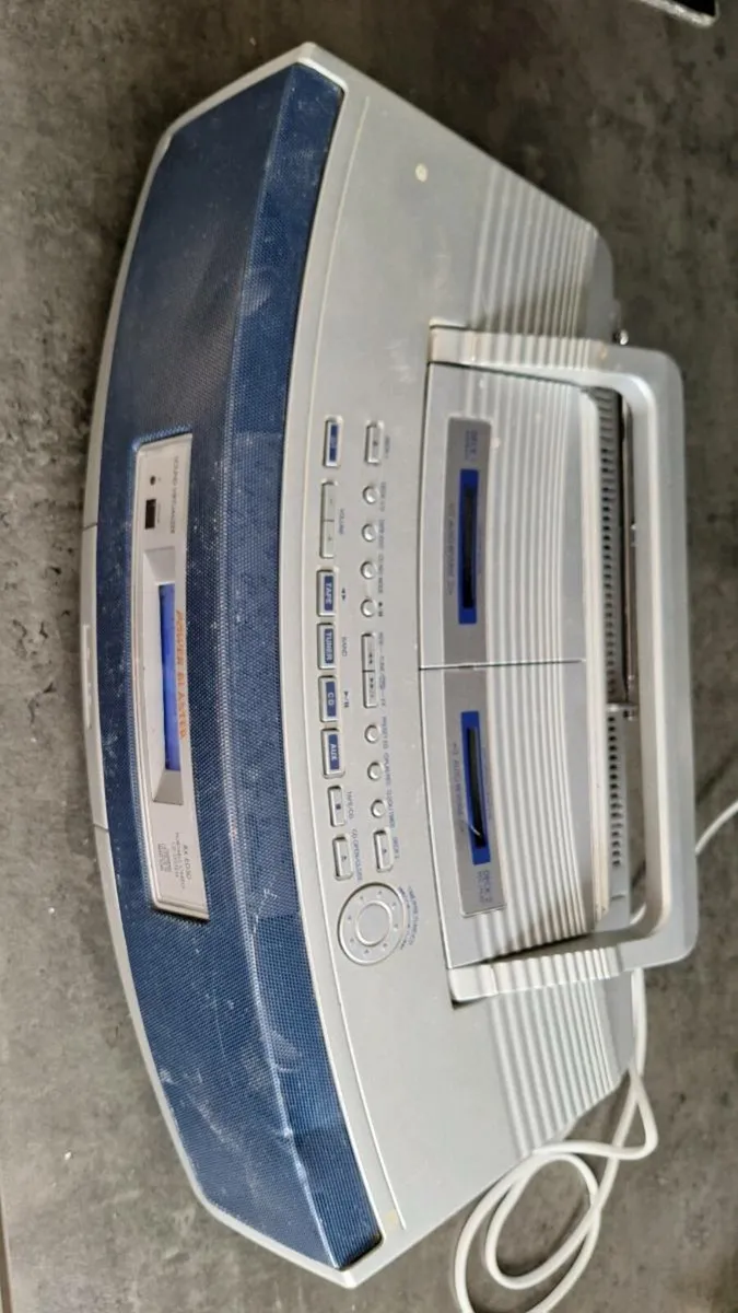 Radio cassette cd player - Image 2