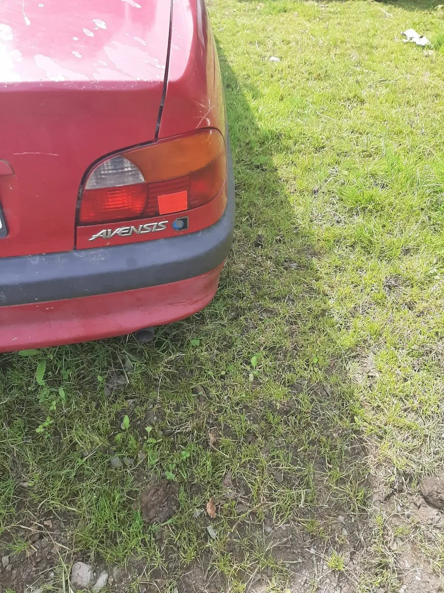 Toyota Avensis 1998 - Image 3