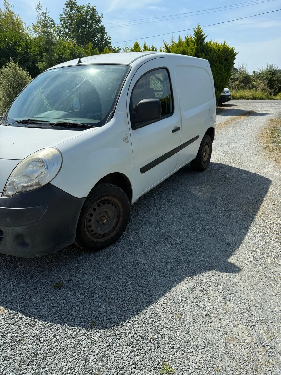 Van - Image 3