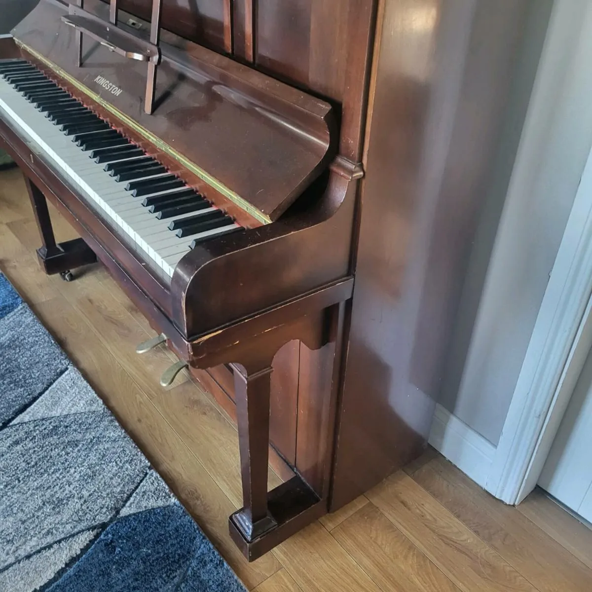Kingston Upright Piano - Image 4
