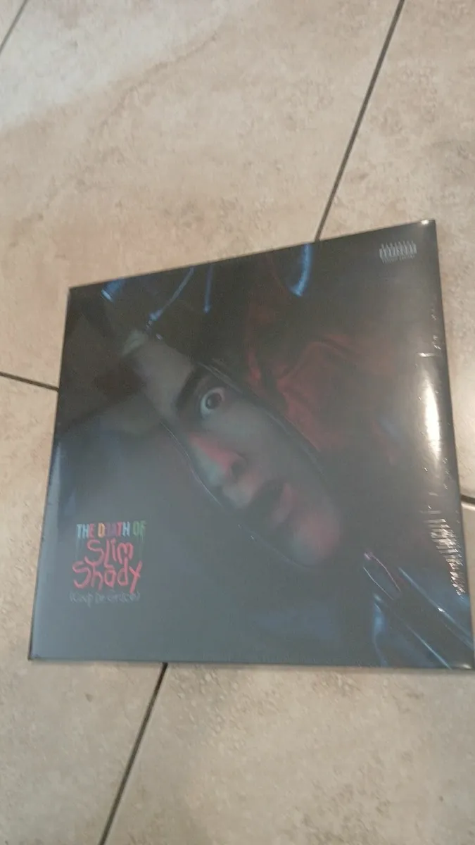 Vinyl eminem  plushie - Image 4