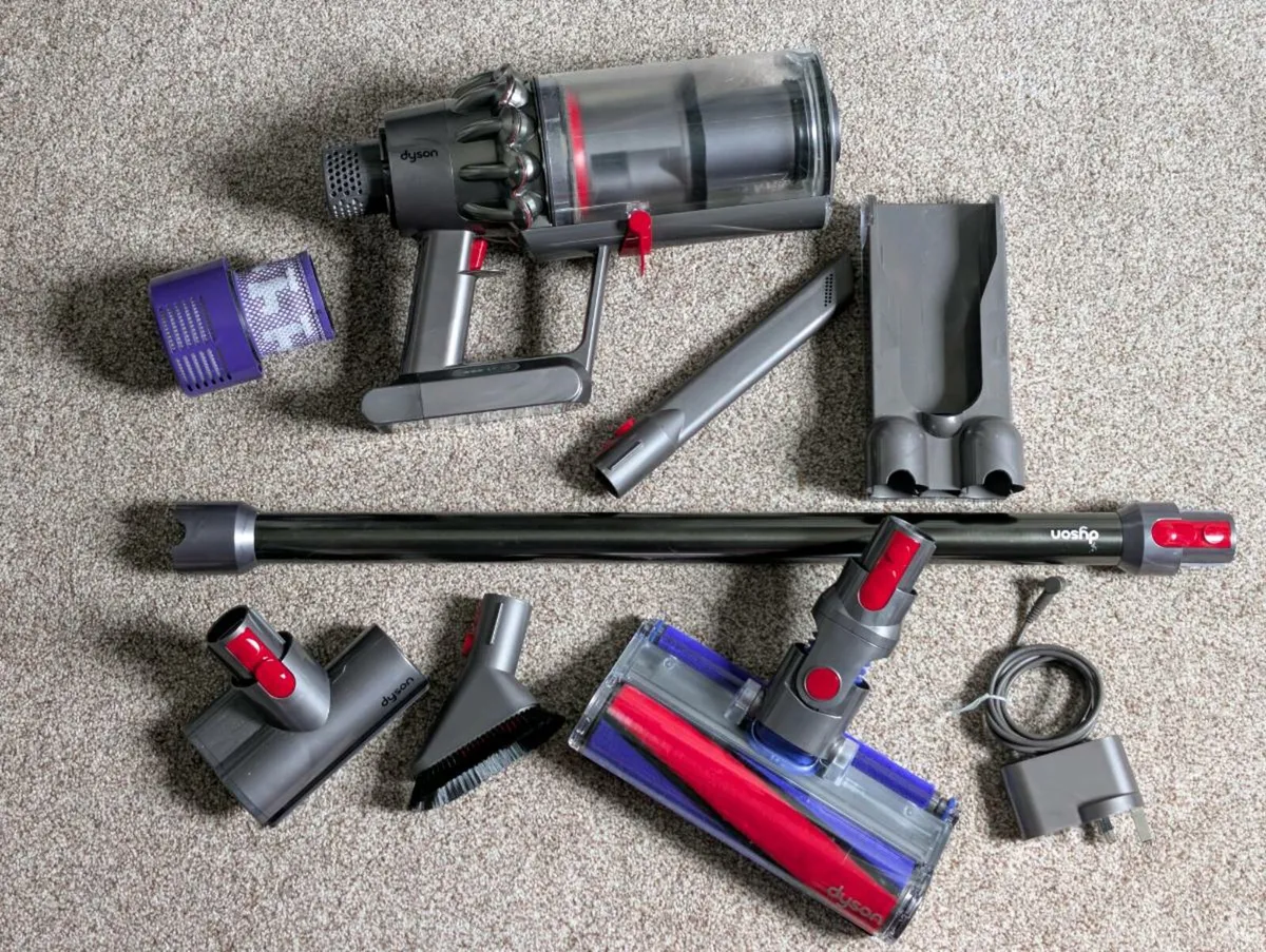 Dyson v10 - Image 2