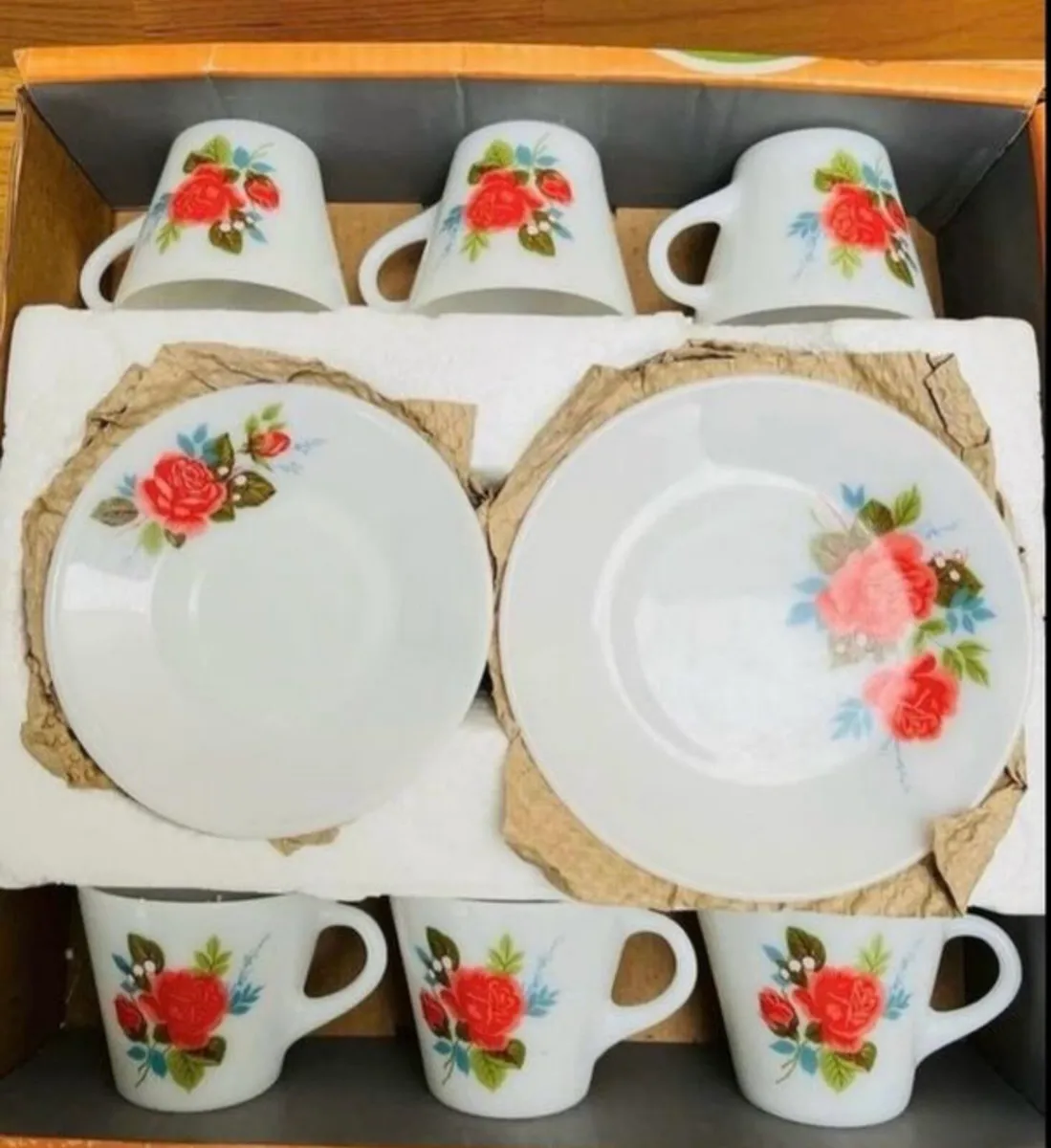 Pyrex Tea set - Image 1