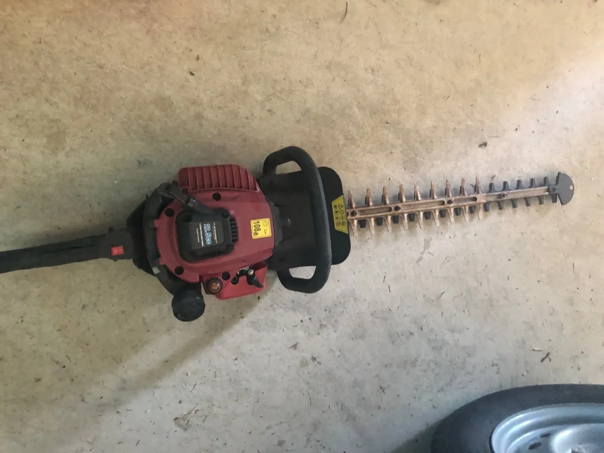 Hedge cutter