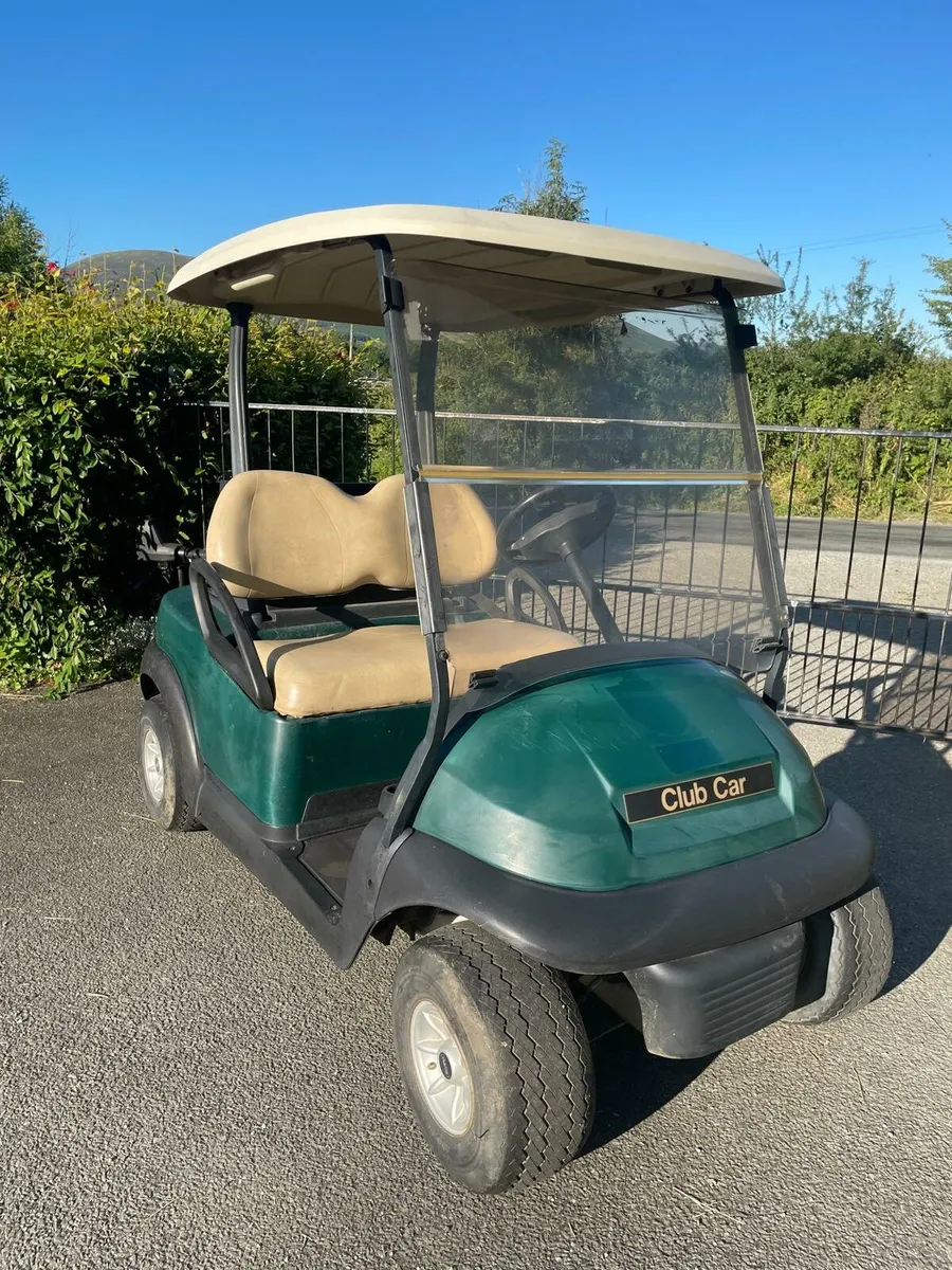 2 Club car golf buggy - Image 1