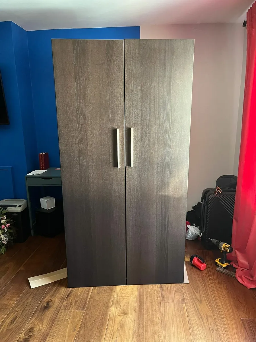 wardrobe - Image 1