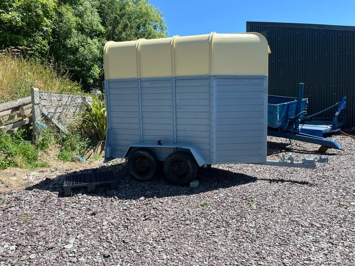 Horsebox - Image 1