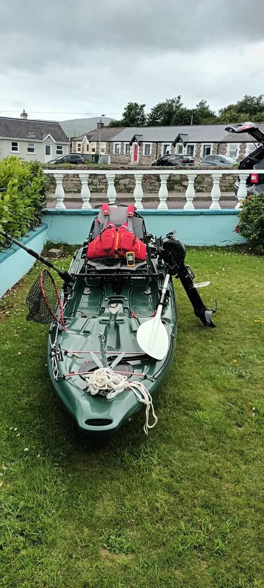 Riot Mako 10 Impulse Drive Kayak - Image 2