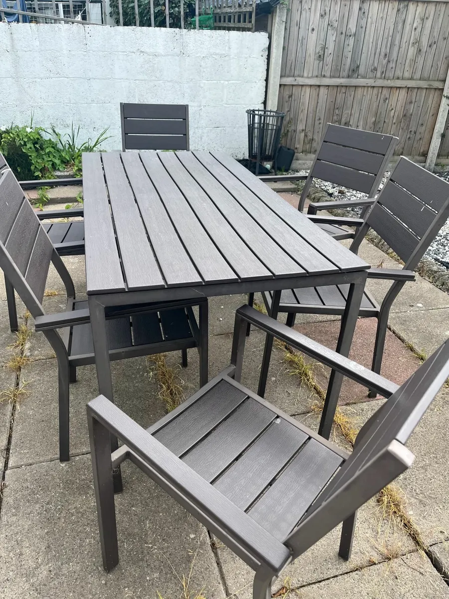 outdoor table and chairs - Image 2