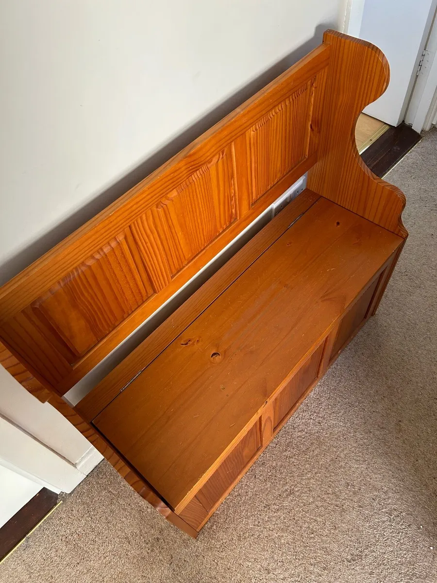 Single bed, furniture ,kitchenware many more - Image 4