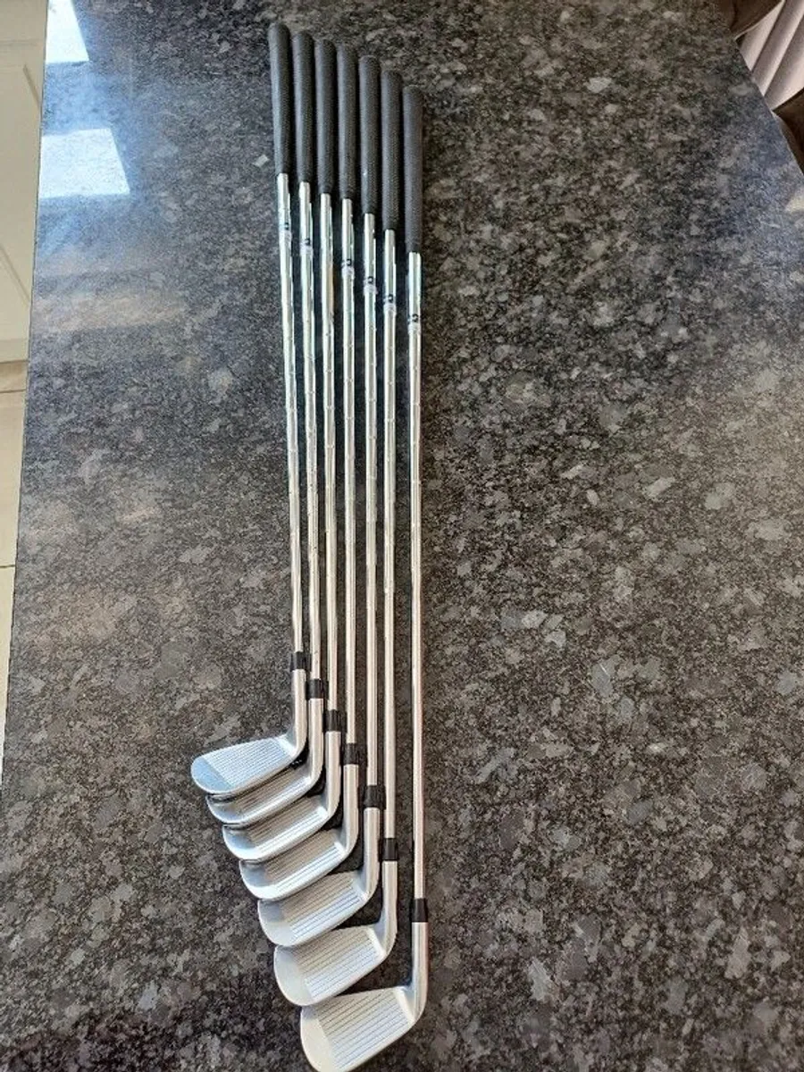 Titleist CB Forged Irons 718 - Image 1